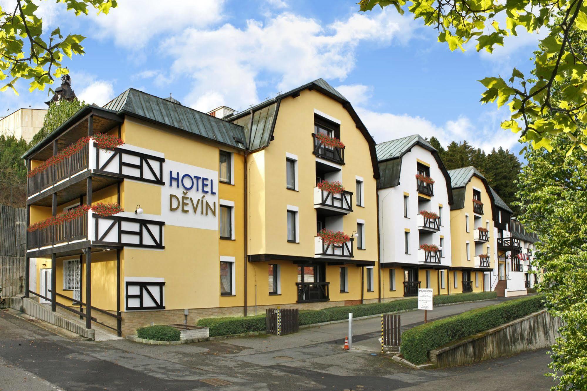 Spa Hotel Devin マリアーンスケー・ラーズニェ エクステリア 写真